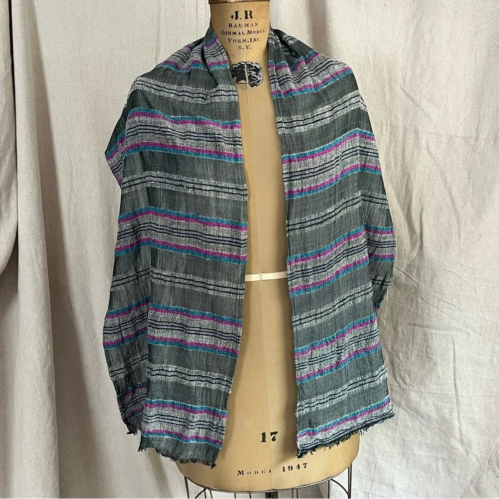 Striped Rectangular Textured Scarf - Picture 3 of 8